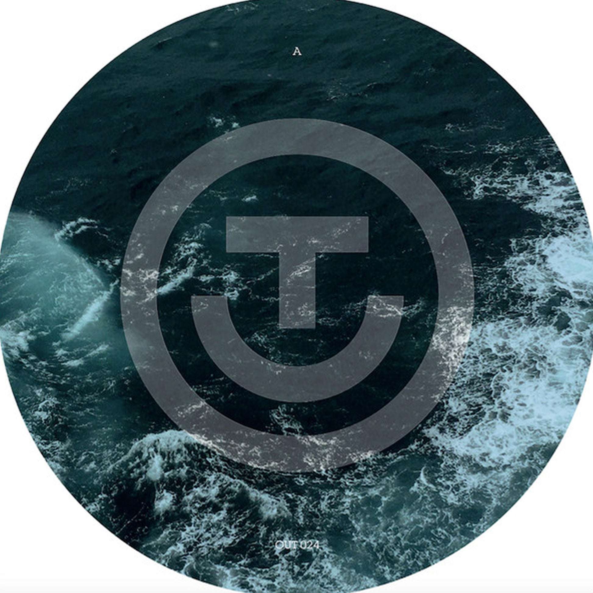 Distant Echoes ‎– Rough Waves [OUTER 024]