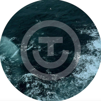 Distant Echoes ‎– Rough Waves [OUTER 024]